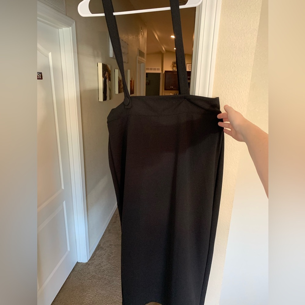 Women’s suspender pinafore skirt